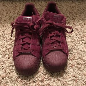 Sold 💸 Adidas Shell Toe Sneakers